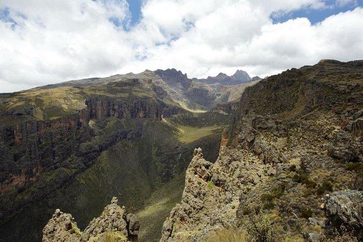 5-Day Mt Kenya Climb – Chogoria Route | Rough North Kenya